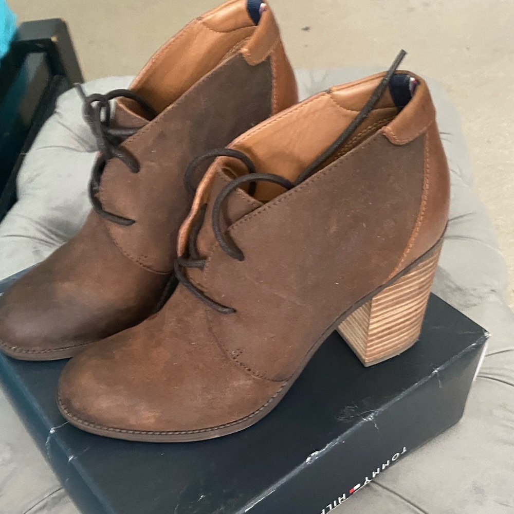 Tommy Hilfiger boots